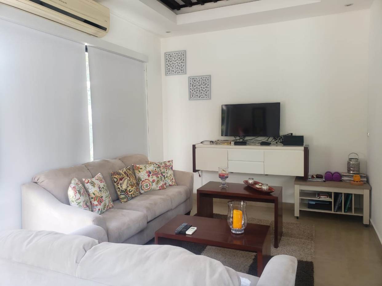 Apartamento Amueblado - Las Colinas