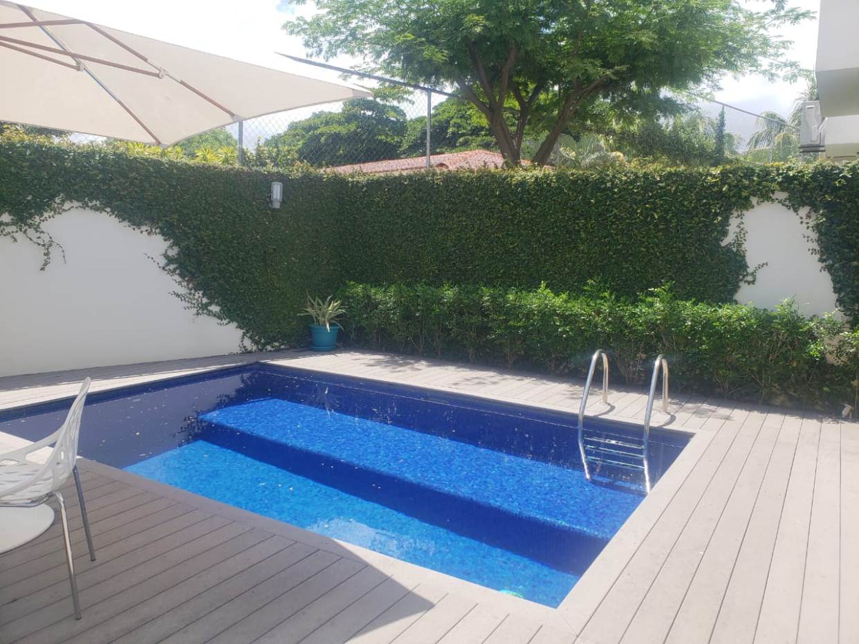 Apartamento Amueblado - Las Colinas
