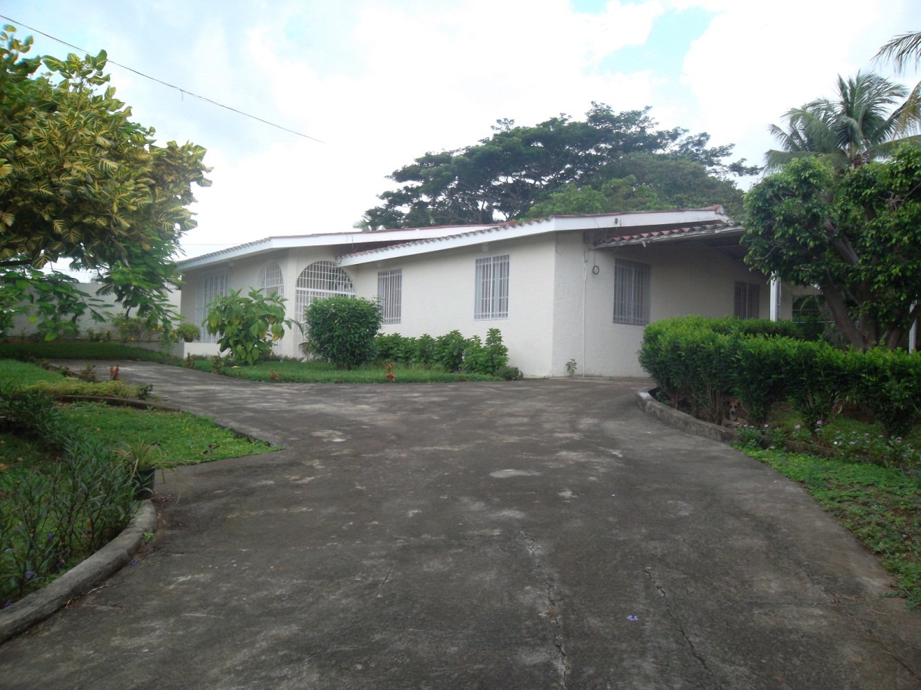 Casa Amplia Para Renta