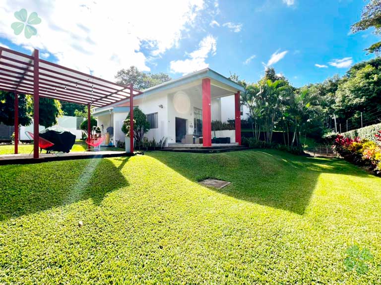 Casa en venta en Villa Fontana