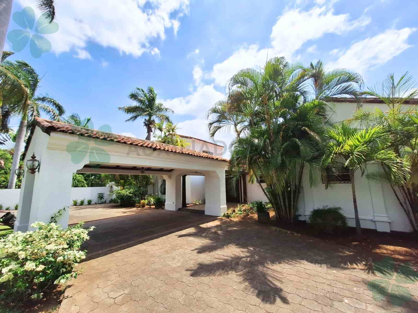 Renta de casa en carretera sur