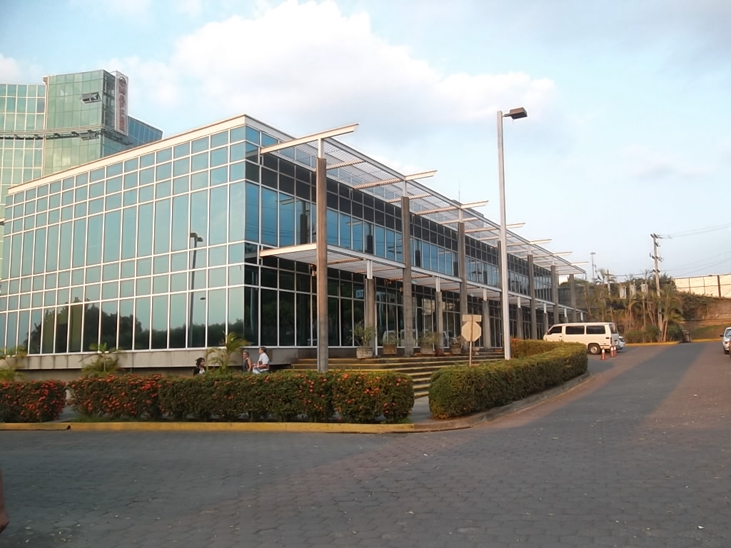 Edificio para oficinas INVERCASA